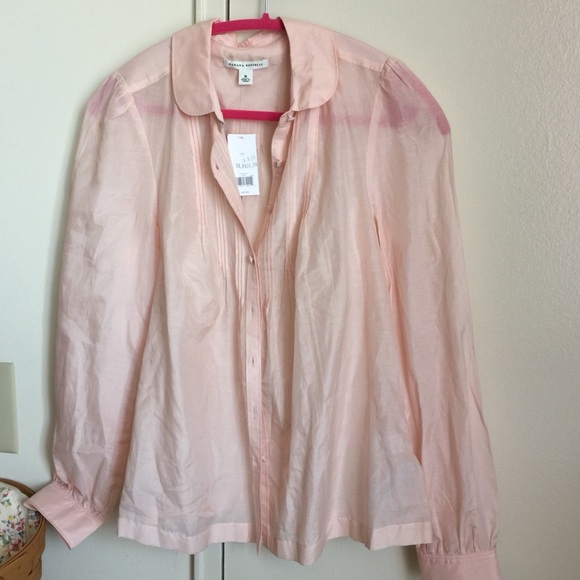 Banana Republic- NWT size medium peach shirt