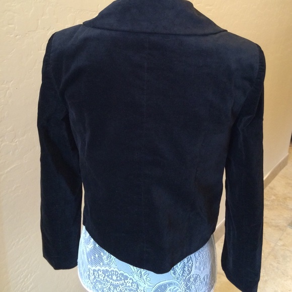Lilly Pulitzer 🎉HOST PICK🎉 Black Velvet Jacket - Picture 3 of 4