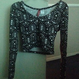 CROPPED TRIBAL PRINT TOP