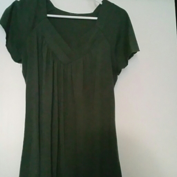 Olive green top - Picture 1 of 1