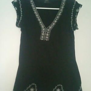 Black cotton top with white trim