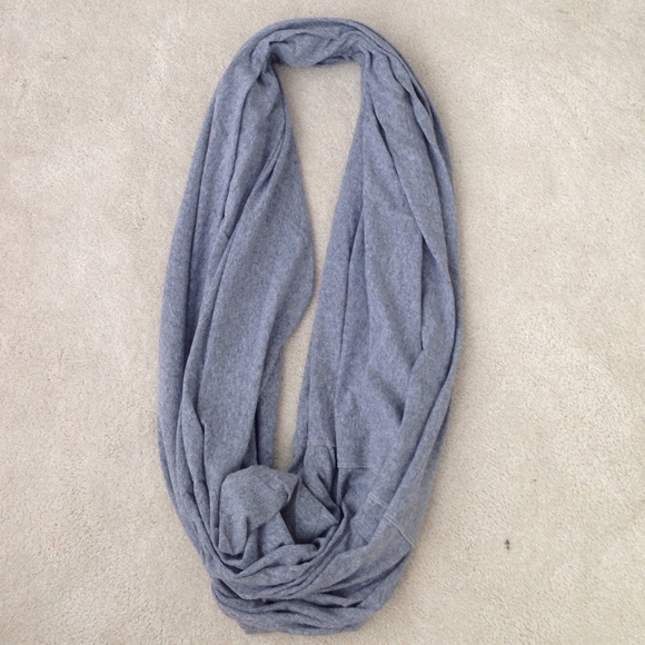 Grey wrap scarf
