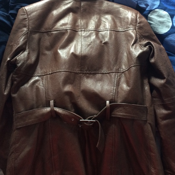Authentic Danier leather jacket - Picture 2 of 4