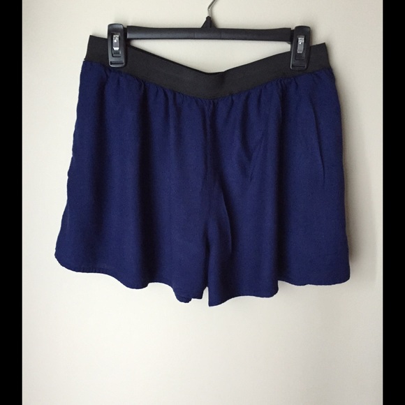 Cooperative Navy Drapey Shorts - Picture 2 of 2