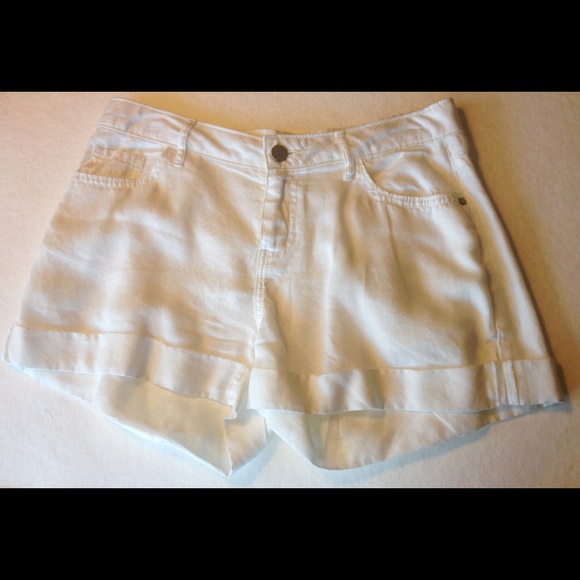 JENNIFER LOPEZ shorts