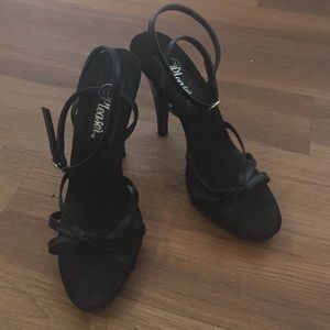 Black strappy heels, size 7