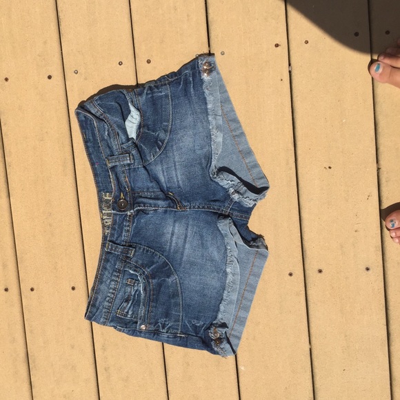 Truce shorts