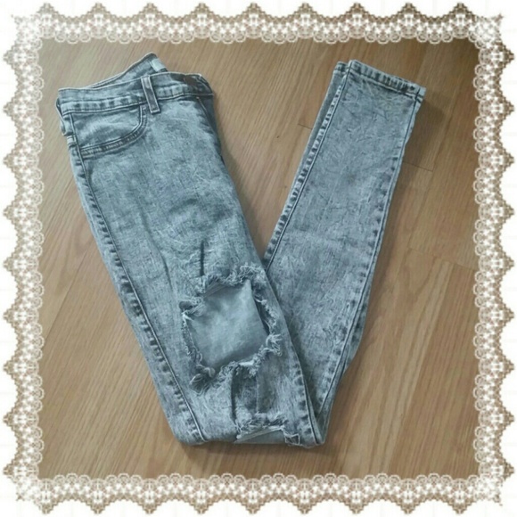 Skinny Distressed Jeans