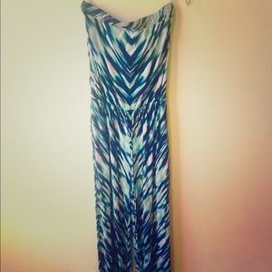 Cute blue jumpsuit!