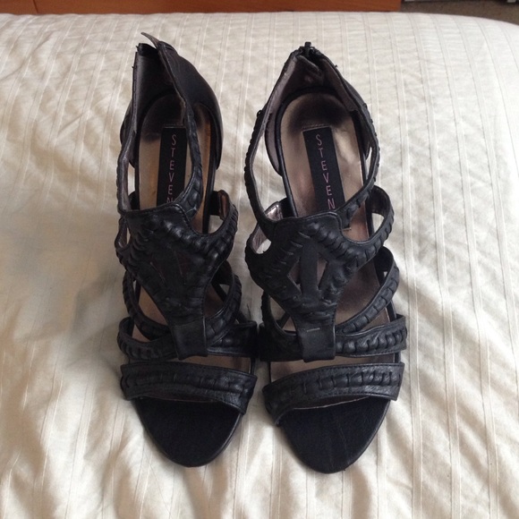 Steven by Steve Madden open toe size 7.0