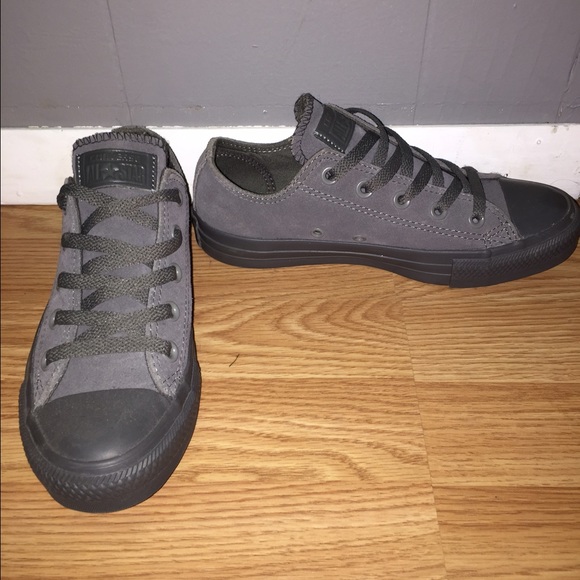 All grey converse - Picture 2 of 4