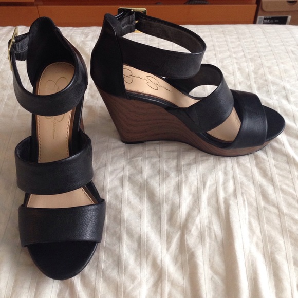 Jessica Simpson 3 strap wedges size 7.5