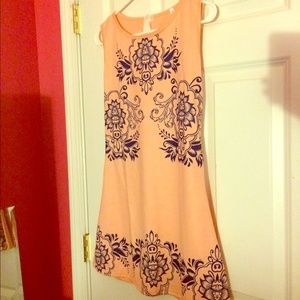 Most adorable daytime casual dress!