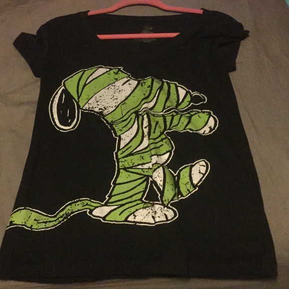 Halloween snoopy shirt