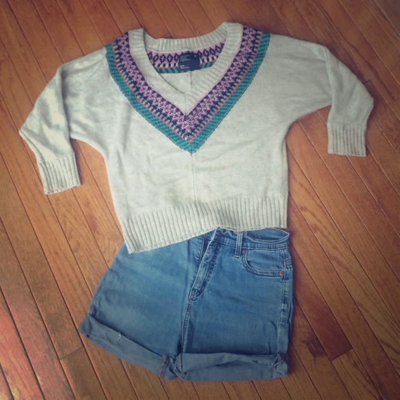 💥SOLD💥 American Eagle V-Neck Sweater
