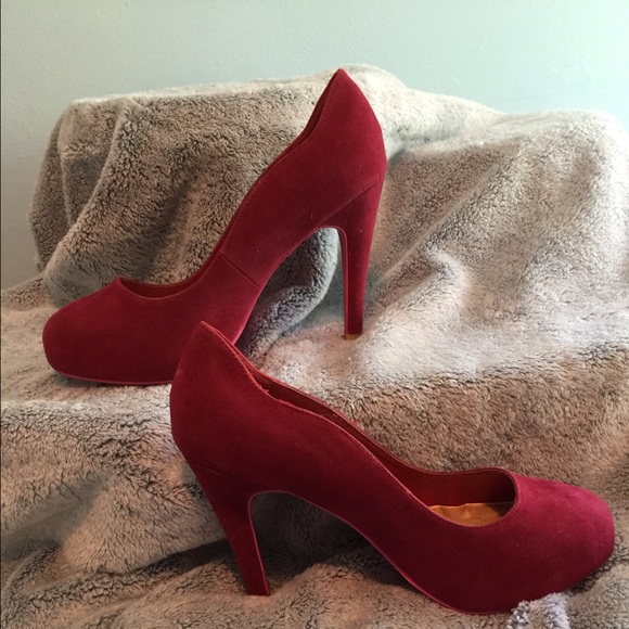 Fahrenheit Shoes - SKY HIGH & RED...RED...Even the Soles are RED!!!!!