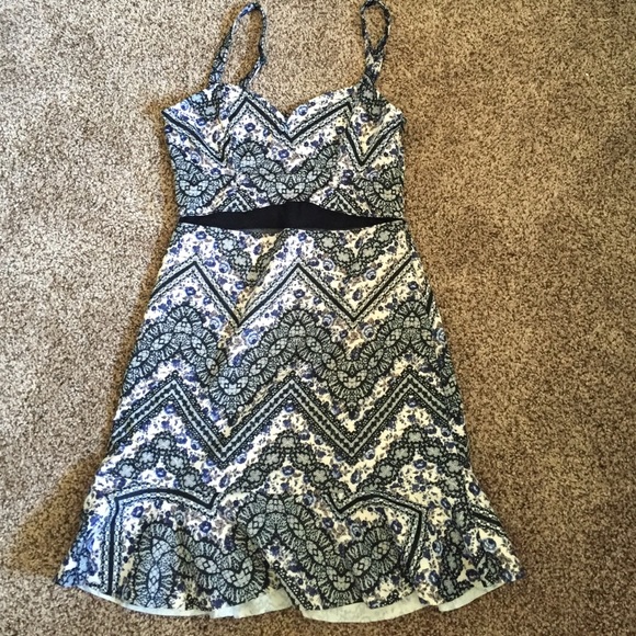 Cute Patterned Dress with Mesh Cutout