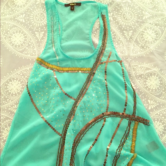 Buckle tank top