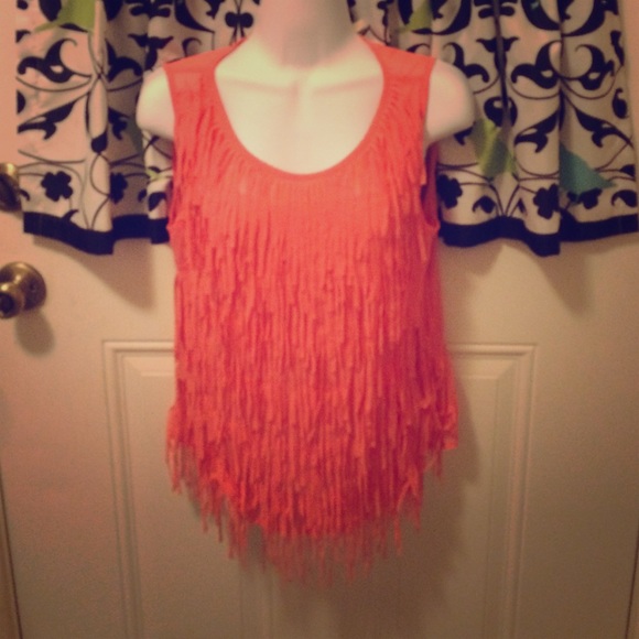 Cute sheer fringe shirt - Picture 1 of 2
