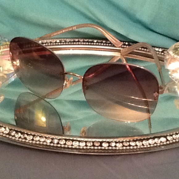 Kate Spade Larsens Sunglasses in Rose Gold w/case - Picture 2 of 4