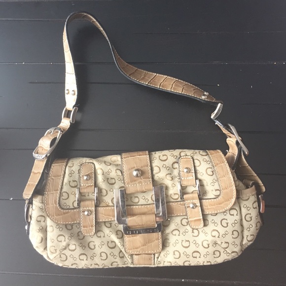 Guess purse