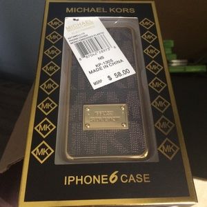 Michael Kors iPhone 6 case