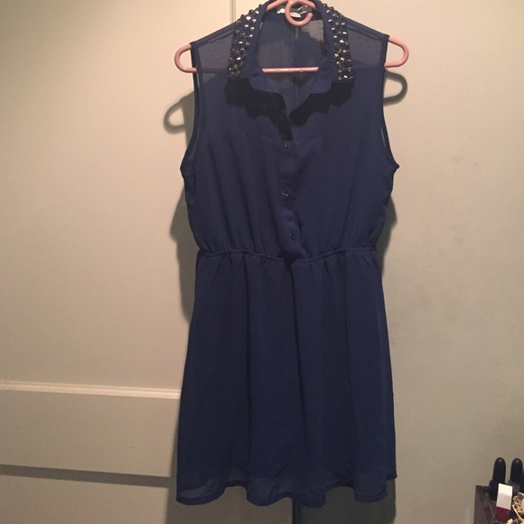 Forever 21 Dresses & Skirts - Studded collar dress