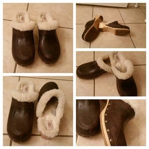 UGG Closed toe shoes