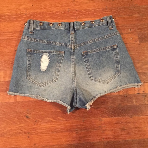 Forever 21 Destroyed Cutoffs - Picture 3 of 4