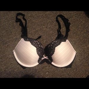 Victoria's Secret Dream Angels push up pigeonnant