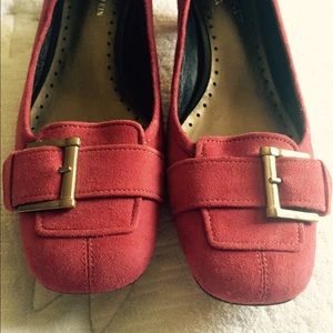 Super cute red suede buckle pumps