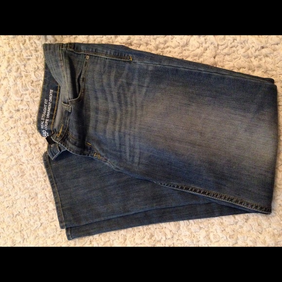 Gap Jeans; Real Straight Fit