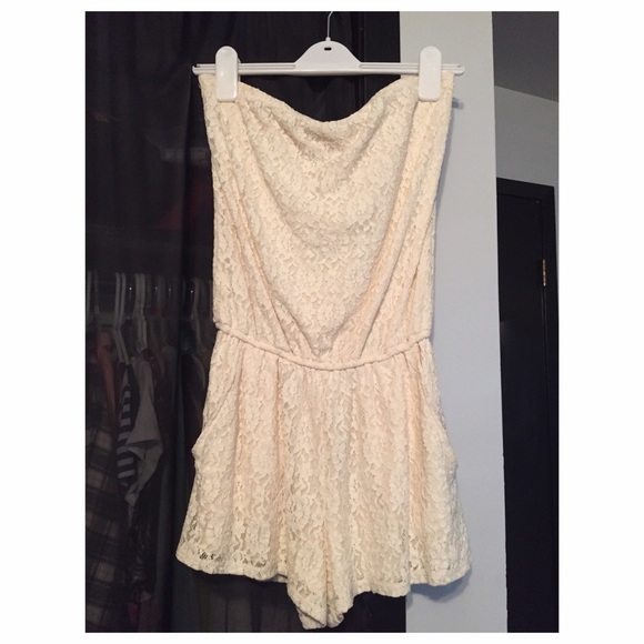 NWT Cream Lace Hollister Romper