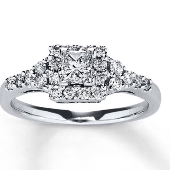 .8 carat diamond and 14k white gold ring