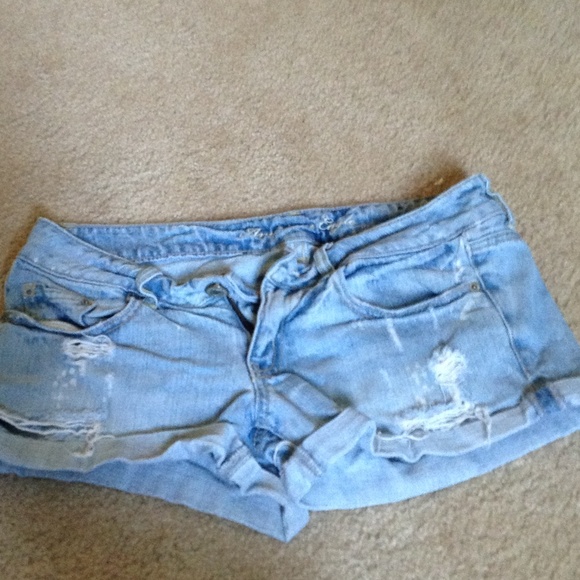 American eagle size 6 shorts