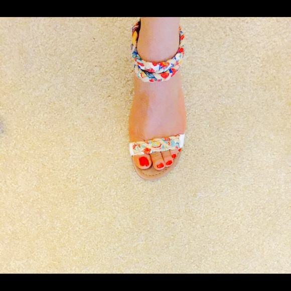 CityClassified sandal