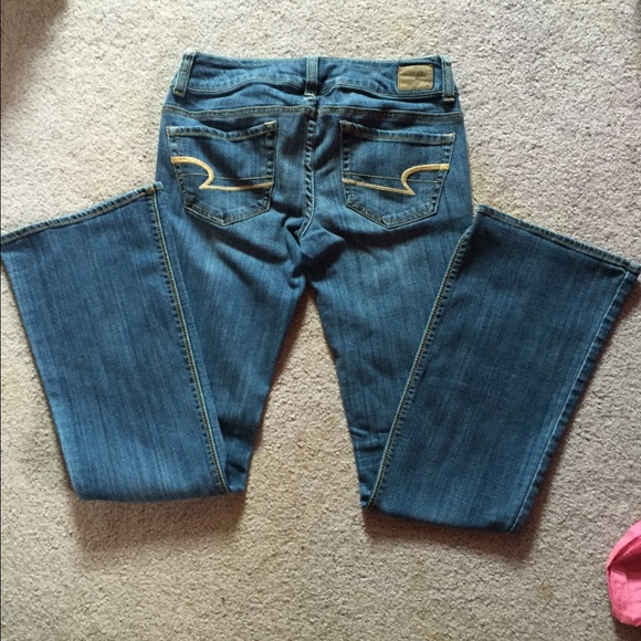 AMERICAN EAGLE ARTIST JEANS