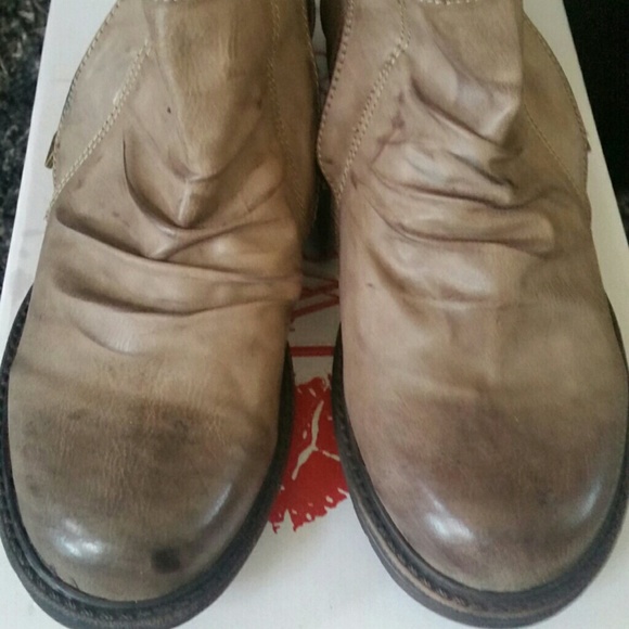 Two lips shoes - Picture 1 of 4