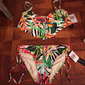 NWT jungle print flounce top bikini