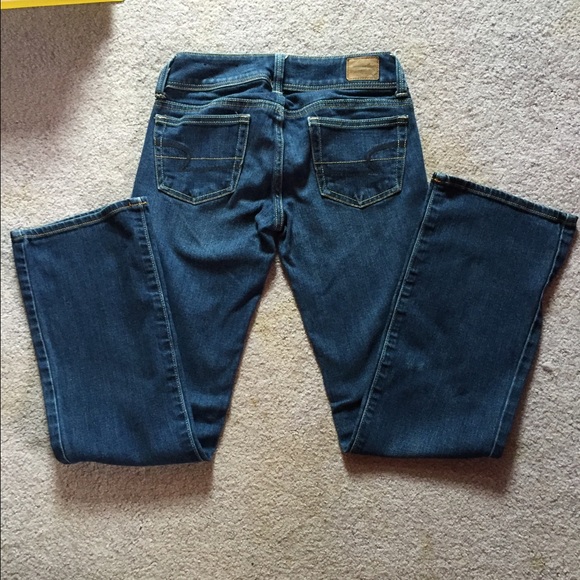 AMERICAN EAGLE SLIM BOOT JEANS