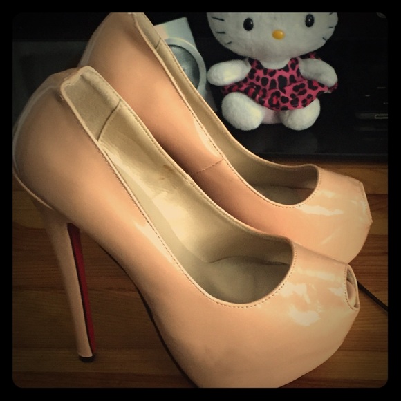 Only worn once red bottoms shoes
