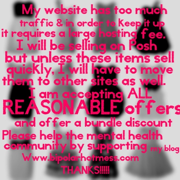 MUST SELL EVERYTHING TO KEEP MY BLOG!!!! - Picture 2 of 2
