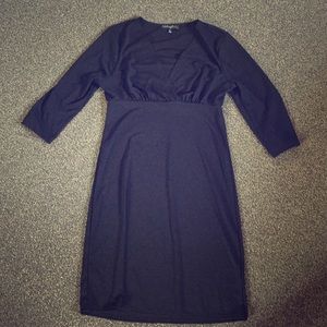3/4 sleeve nursing dress.(Breastfeeding friendly!)