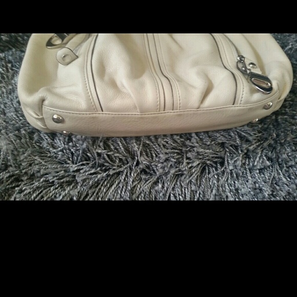 B. Makowsky handbag - Picture 2 of 3