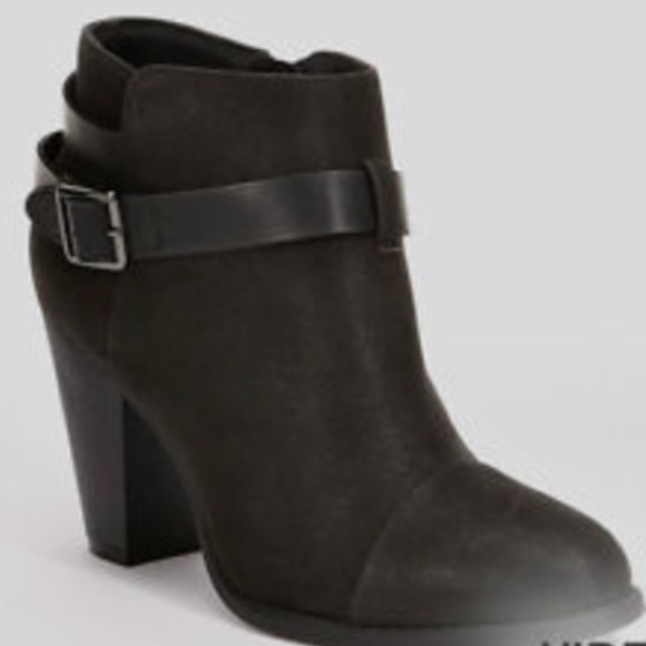 💕💕💕LC Lauren Conrad Booties💕💕💕