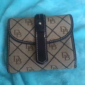 Dooney & Bourke Tan & Brown Logo Wallet