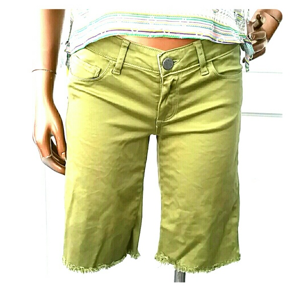 SALE NWOT Page Denim Bermuda shorts