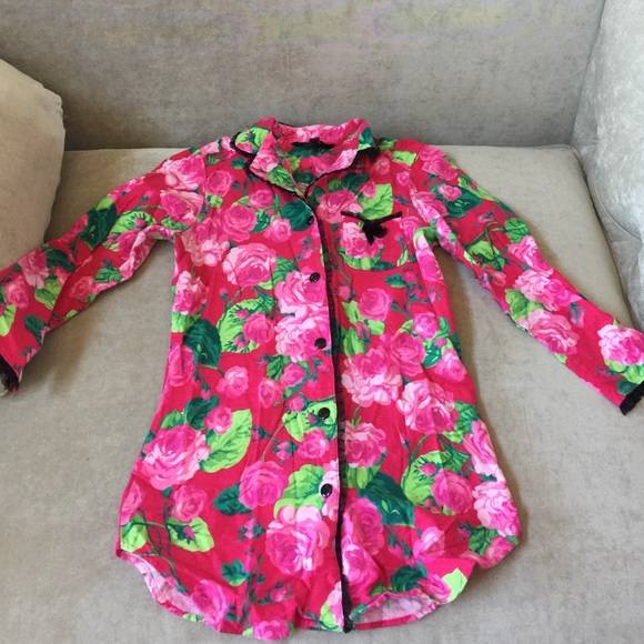 Betsy Johnson sleep shirt