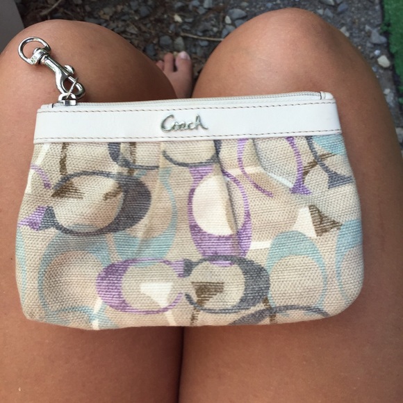 Authentic coach small clutch!💖