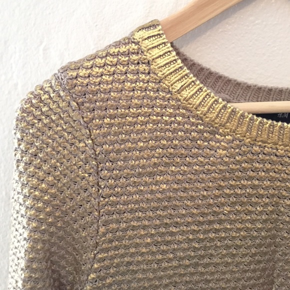 Beautiful Gold Sweater - Picture 3 of 3